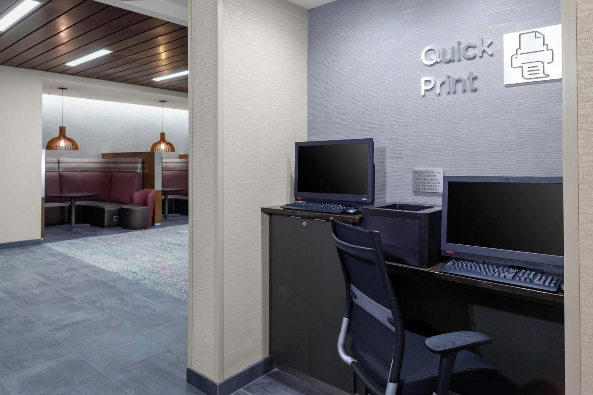 Courtyard By Marriott St. Louis West County Hotell Town and Country Eksteriør bilde